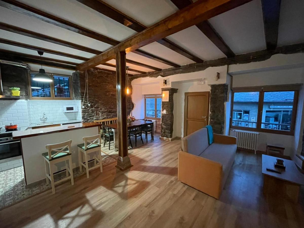 Casa Osu Pardo Vut Villa Caboalles de Abajo Luaran gambar